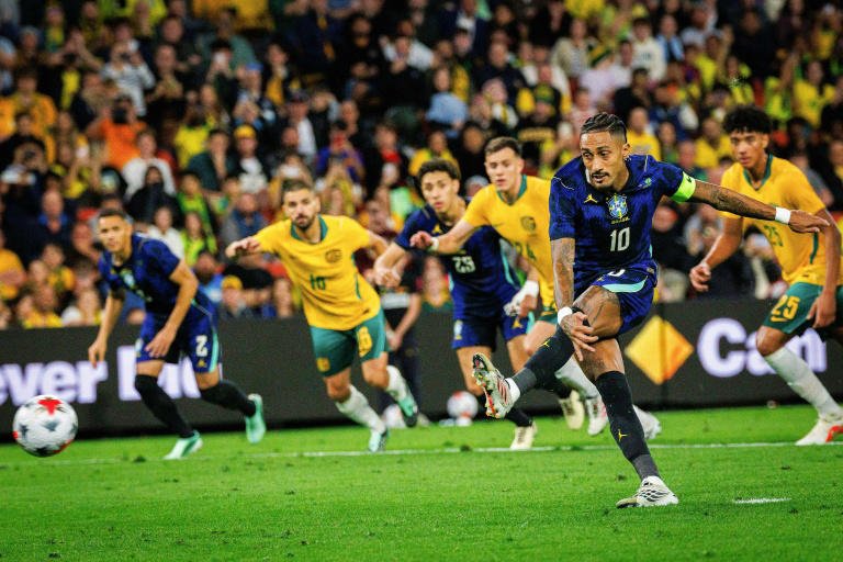 Ancelotti testa jogadores e Brasil vence a Austrália por 4-2 em amistoso